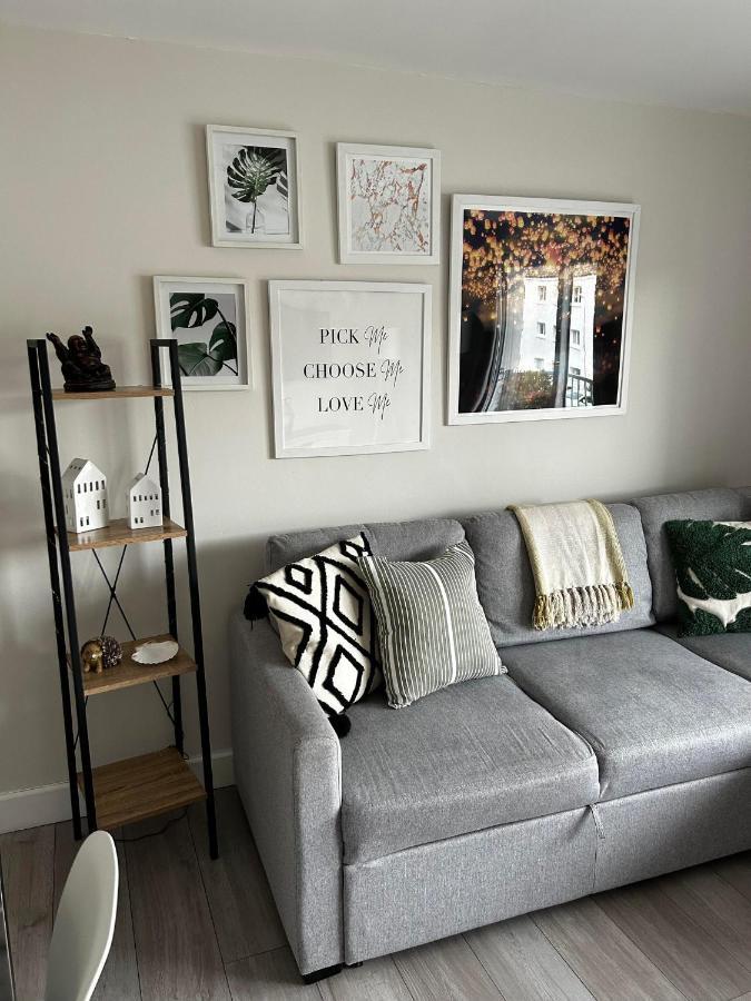 Entire Modern Apartment In Oban With Balcony Buitenkant foto