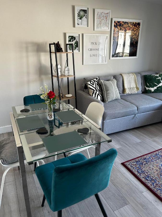 Entire Modern Apartment In Oban With Balcony Buitenkant foto
