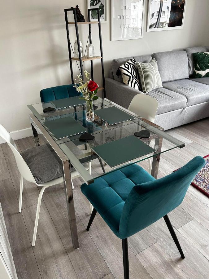 Entire Modern Apartment In Oban With Balcony Buitenkant foto